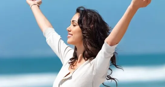 Boşanmış qadınların üçdə biri özünü “heç vaxt olmadığı qədər xoşbəxt” hiss EDİR