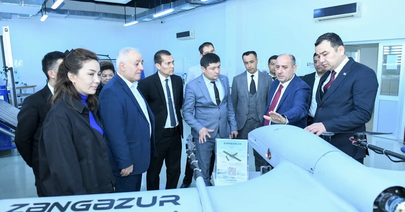 Özbəkistanlı qonaqlar BMU nun texnoloji imkanları ilə tanış olublar FOTOLAR