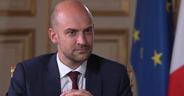 “Bu, Ukraynanın kapitulyasiyası deməkdir” Fransa da Trampın gizli “sülh planı”na qarşı çıxdı