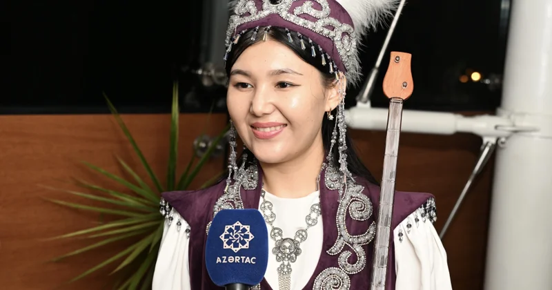 Qazaxıstanlı ifaçı: İllər sonra Bakıda çıxış etmək xoş duyğudur