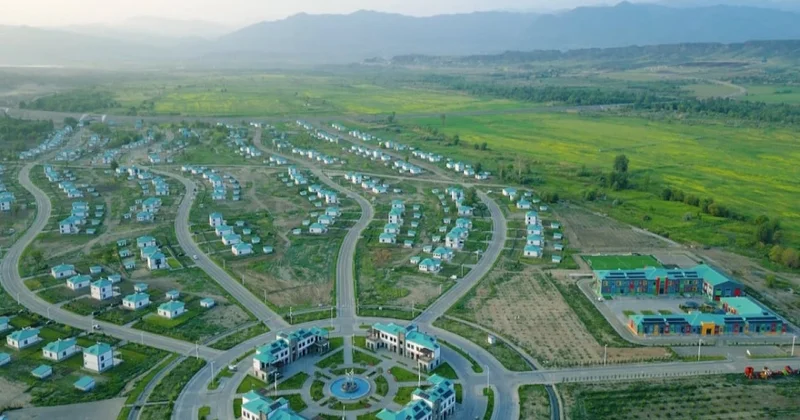 Postmünaqişə beşilliyi: Azərbaycan Qarabağ və Şərqi Zəngəzurun qurulmasında da dünyada yeni nümunə yaradır TƏHLİL