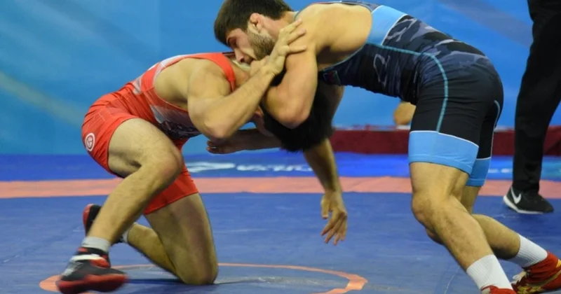 İslamiada: Azərbaycanın iki güləşçisi finala vəsiqə qazanıb