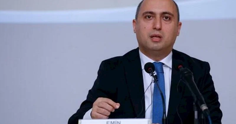 Emin Əmrullayev: Müəllim dərs yükündən savayı, təhsilin keyfiyyəti üçün əlavə fəaliyyət göstərə bilər