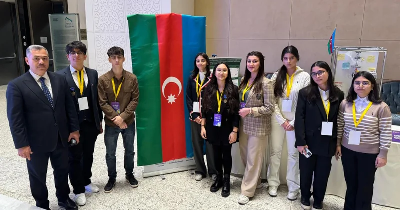 Azərbaycan nümayəndə heyəti Astanada innovativ layihələr təqdim edib