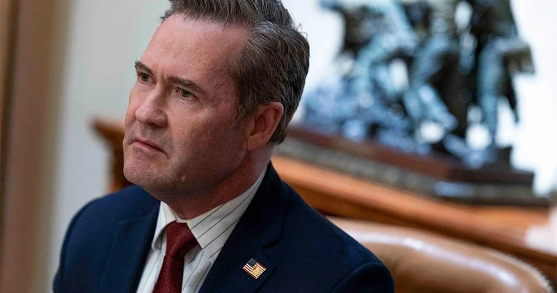 Уолтц: США считают, что Россия и Украина должны начать переговоры