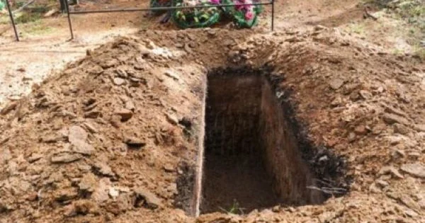 Türkiyənin bu şəhərində 600 dək qəbr yeri qazıldı Səbəb + FOTOLAR