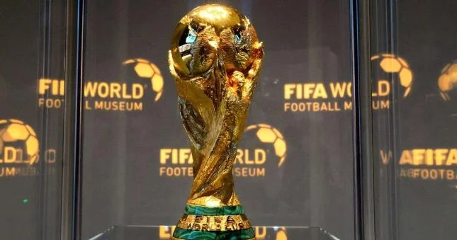 Bu gün, saat 16.00 da... türk dünyasını gözü ordadı