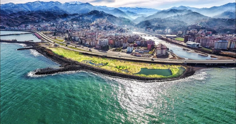 Giresun: Qara Dənizin cənnəti turisti tarixi qalalar, yaylalar və mavi çimərliklərlə cəlb edir