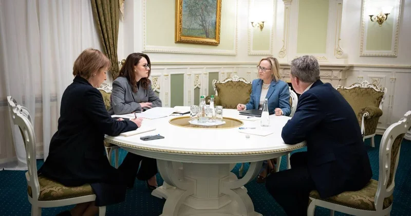 Зеленского ждёт жёсткий разговор во второй половине дня Minval Politika