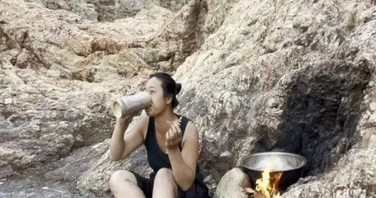 50 siçan yedi: Qadın sağ qalma yarışında 14 kilo arıqladı