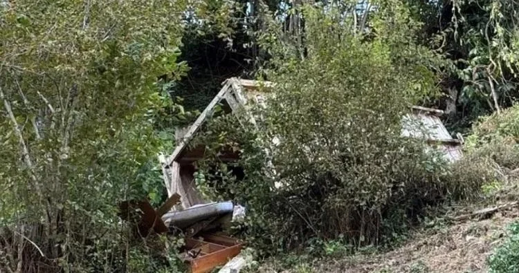 Rizedə taxta konstruksiya çöküb 2 ölü, 1 yaralı