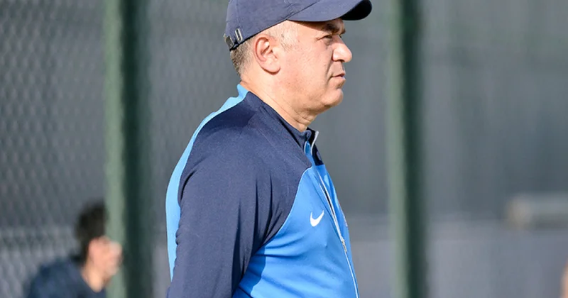 Elxan Abdullayev: Komandanın seçmə mərhələdəki çıxışından razı qaldım