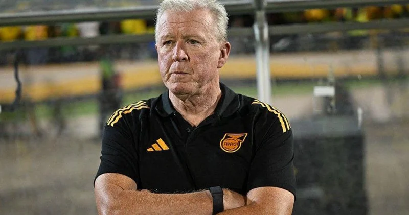 Maklarendən istefa qərarı