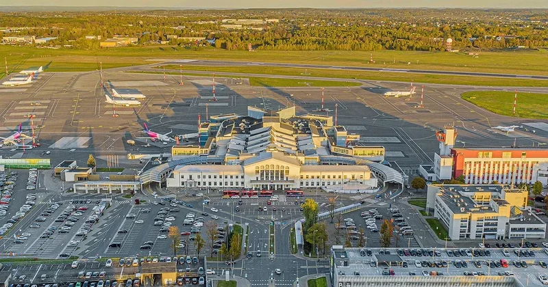 Аэропорт Вильнюса закрыли из за неопознанных воздушных шаров