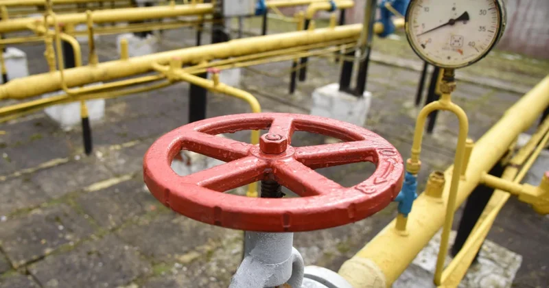 США заблокировали поставки азербайджанского газа в Украину... чтобы продавать свой