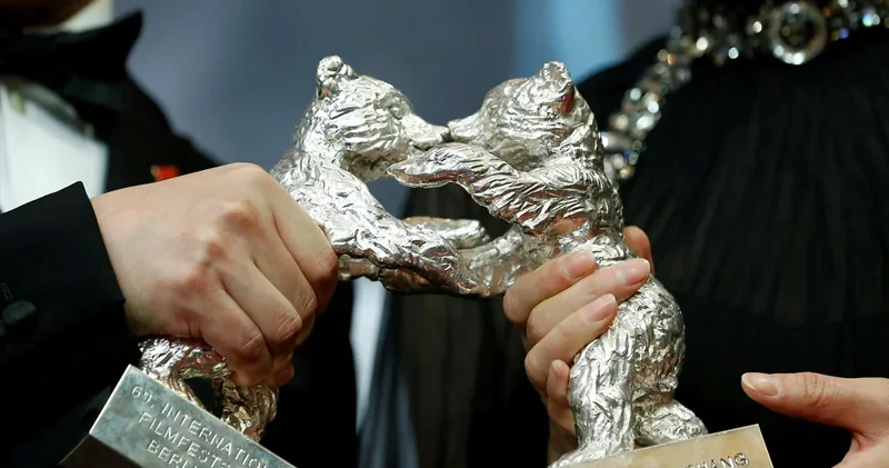 SPIO 14 aktyor və rejissoru nasistlərlə əlaqələrinə görə medallarından məhrum etdi