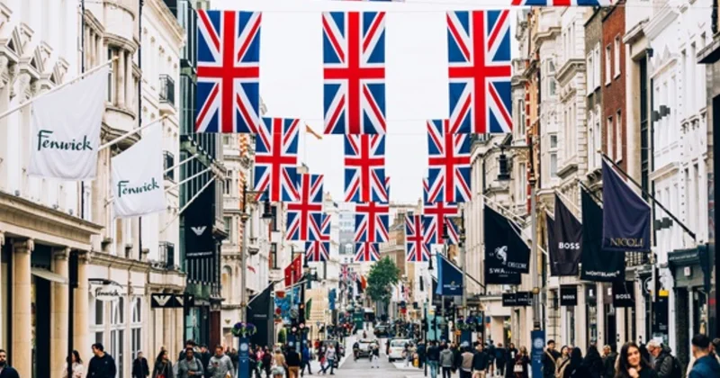 Dünyanın ən bahalı ticarət küçələri açıqlandı