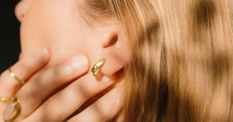 Представлены умные серьги с отслеживанием здоровья и качества сна