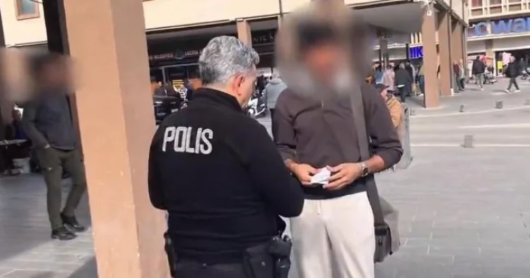 Türkiyənin 81 əyalətində əməliyyat: yüzlərlə qanunsuz miqrant saxlanılıb