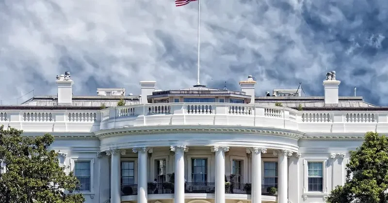 “ABŞ Ukrayna ilə bağlı sülh planı üzərində ciddi şəkildə işləməyə davam edir” Ağ Ev