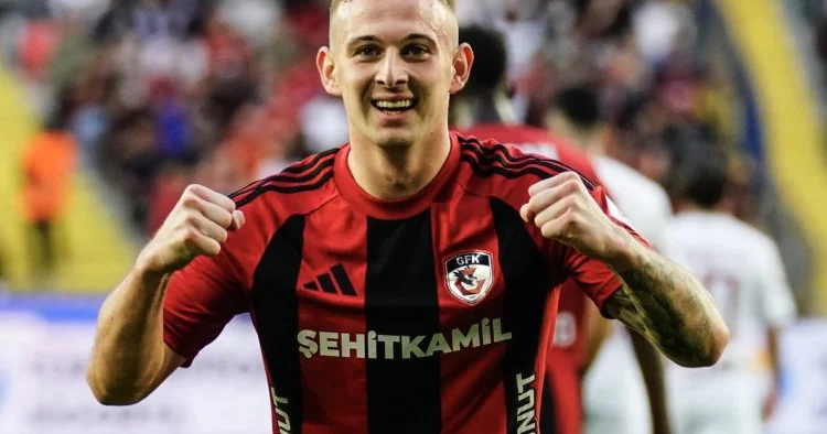 Super Liqa klubunun yarımmüdafiəçisi Beşiktaş ın hədəfində