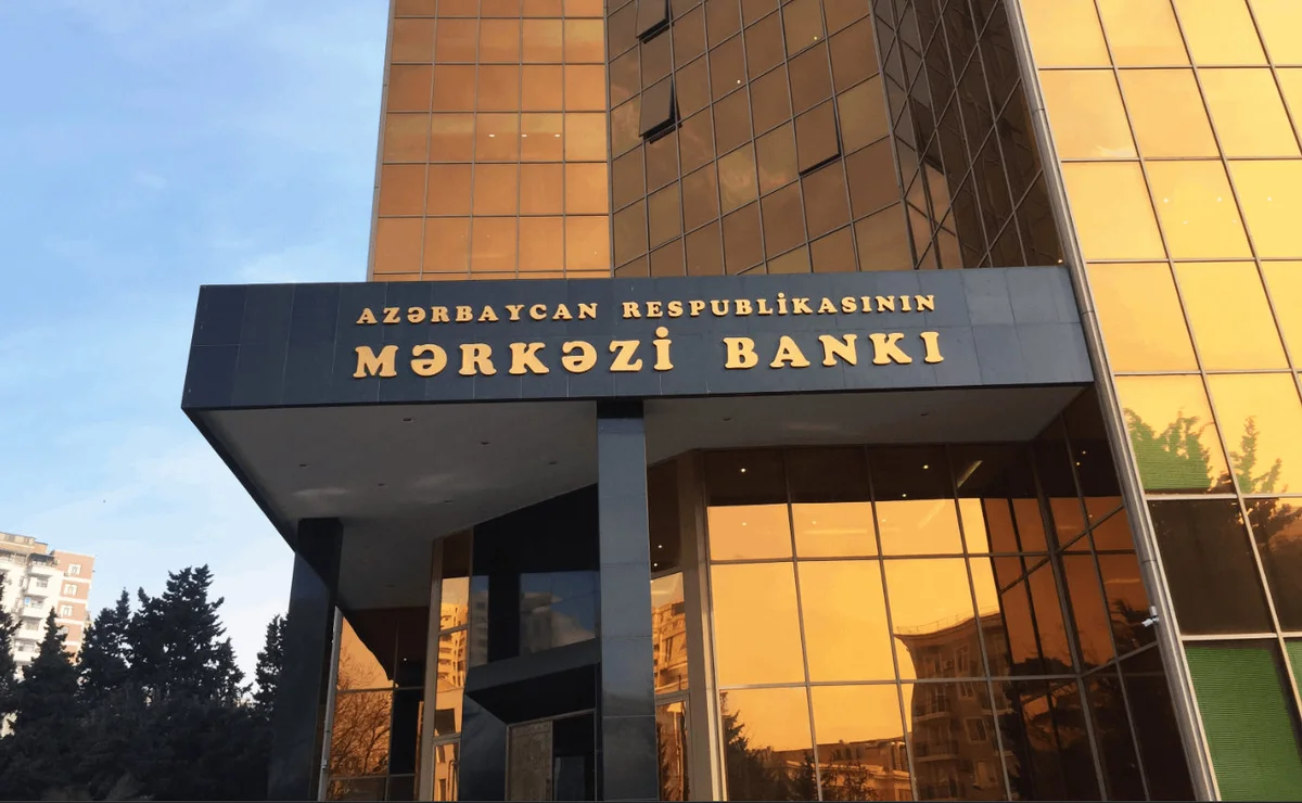 Bank əməkdaşlarına bu qadağan edildi QƏRAR