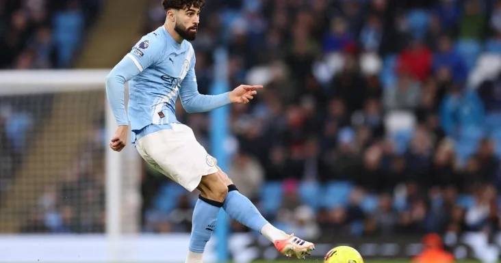 Barselona iki müdafiəçini qaralayıb