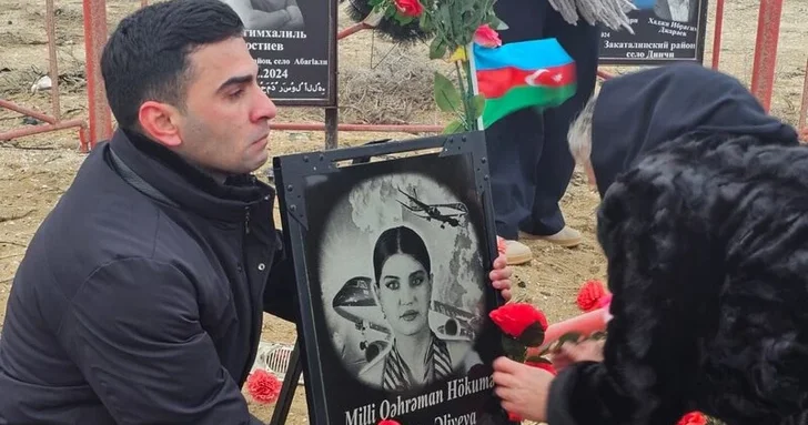 В годовщину трагедии семьи жертв крушения рейса Баку Грозный прибыли в Актау