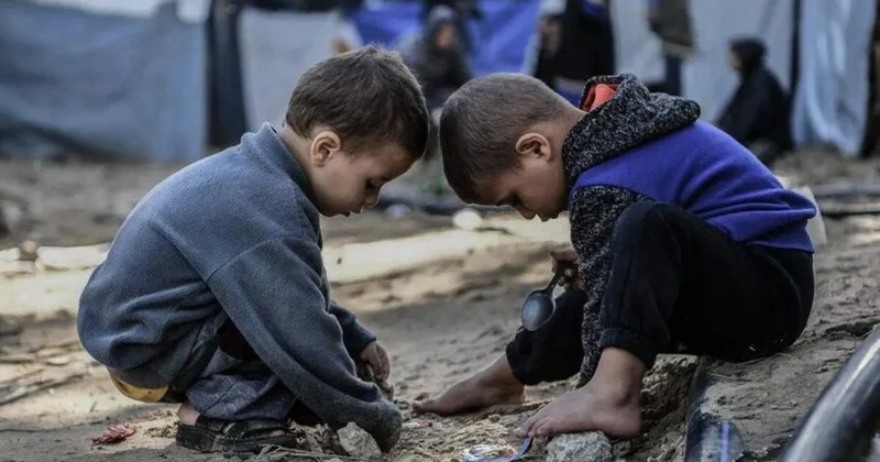 Humanitar böhrana göz yumanlar qəzzalıların soyqırımını davam etdirirlər?