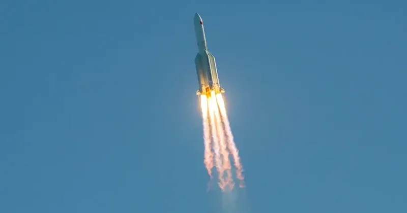 Çin raket orbitə eksperimental rabitə peyki çıxarıb