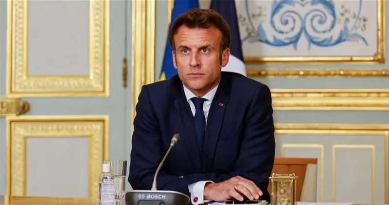 В резиденции Макрона исчезал фарфор