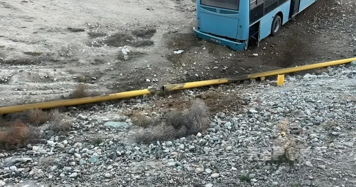 В Ордубадском районе автобус повредил газопровод: приостановлено газоснабжение