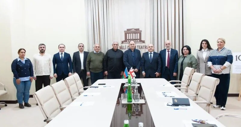 Gürcü rejissor Akademik Milli Dram Teatrında “Kral Lir”ə quruluş verəcək FOTOLAR