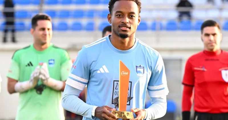 Mikels mükafatına qovuşdu