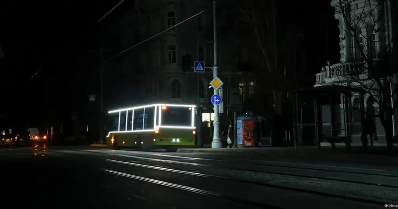 “Rusiyanın Odessaya ağır zərbəsi: insanlar maşınların içində həlak oldular“ Ukrayna KİV ləri