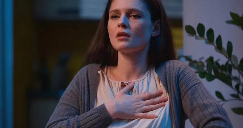 Ürək tutmasında gündüz təhlükəsi: Orqanizmin müdafiə sistemi niyə ürəyə hücum edir?