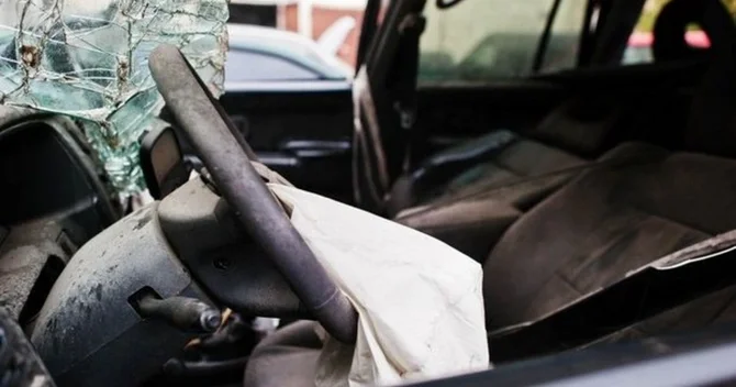 Avtomobil hasara çırpılıb, ölən və xəsarət alan var