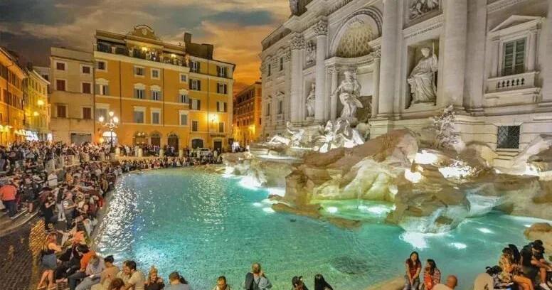 Новые правила посещения одного из самых известных фонтанов мира