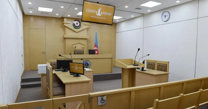 Səkkiz nəfərə qarşı dələduzluq edən mebel şirkətinin rəhbərinə hökm oxunub