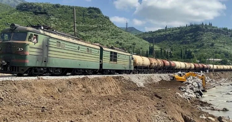 Ermənistanın qapılarını taybatay açmaq “Vaşinqton görüşündən sonra Paşinyan nə edəcəyini bilmir”