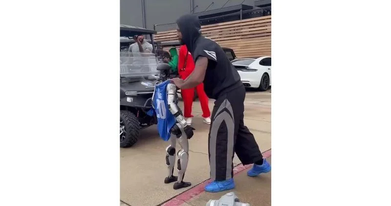 Баскетболист NBA отправил робота в нокаут ВИДЕО