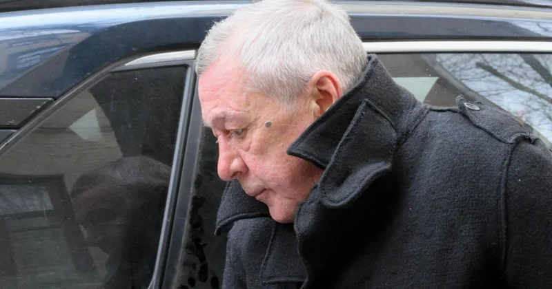 Mixail Yefremov Rusiyada fərdi sahibkar kimi qeydiyyatdan keçib