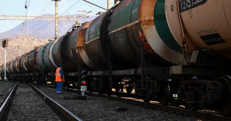Azərbaycandan göndərilən neft məhsullarının ilk partiyasının Ermənistana çatmasının görüntüləri FOTO + VİDEO