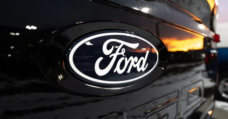Ford ABŞ da 270 mindən çox elektrik və hibrid avtomobili geri çağırır