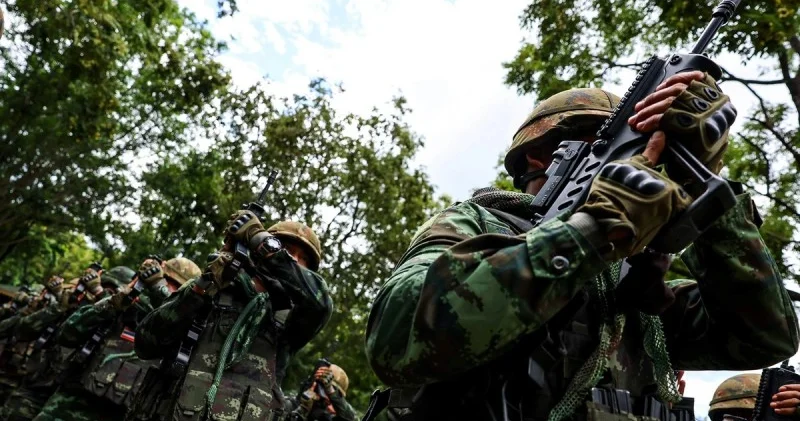 Tayland Kamboca sərhədində şiddətli döyüşlər davam edir