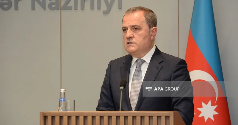 Ceyhun Bayramov Monteneqro XİN rəhbərini Ermənistanla sülh gündəliyi barədə məlumatlandırıb