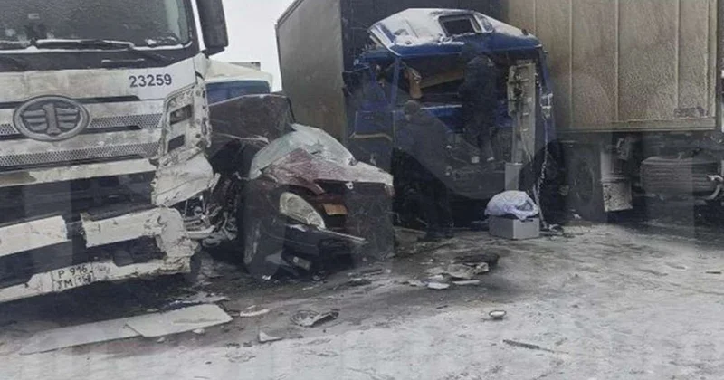 Rusiyada dəhşətli qəza 6 nəfər həlak olub, yaralılar var FOTO