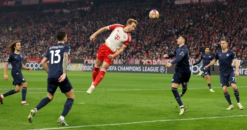 Yaşı 30 dan yuxarı olan ən bahalı futbolçu kimdi?