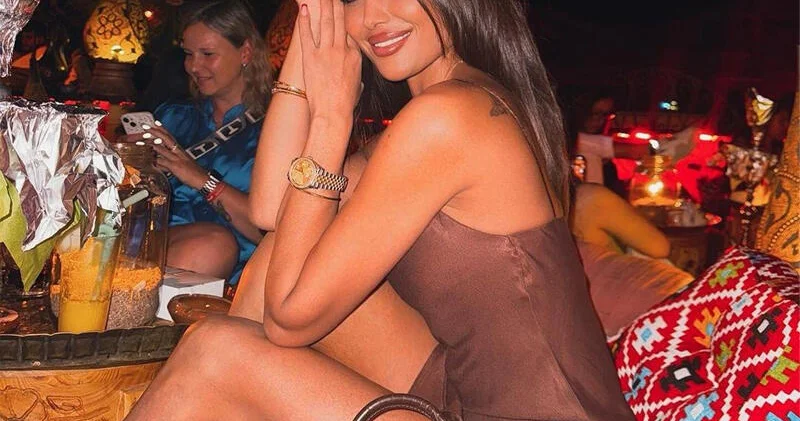 18 yaşımda eybəcər olmuşam, prosedurlar etdirib ayıblarımı örtmüşəm