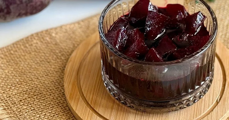 Rəngi ilə cəlb edir: Çuğundur mürəbbəsi resepti